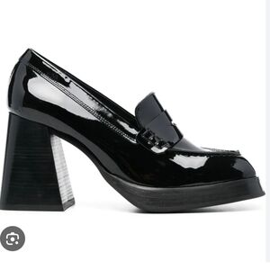 Alohas Take Off Patent Leather Loafers Size 40 US 9